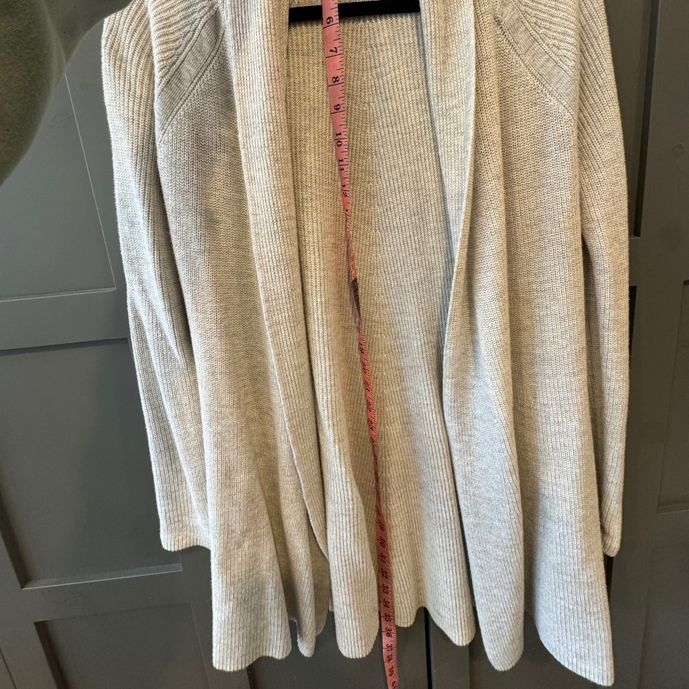 Athleta light heather grey open swing travel/ lounge cardigan/jacket - Picture 11 of 11